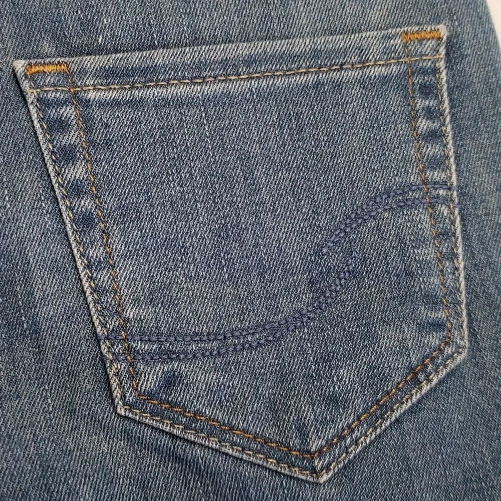 NWT Girls Signature Levi's GOLD Cuffed Bermuda Shorts Sz 6X